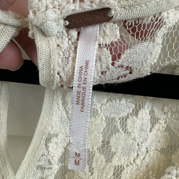 Free People Cream Black Lace Embroidered Peplum Blouse Top Women's Size Medium - Picture 5 of 16